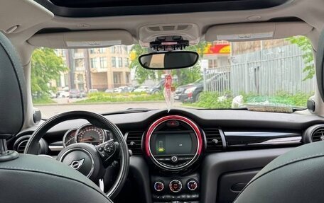 MINI Hatch, 2018 год, 2 100 000 рублей, 11 фотография