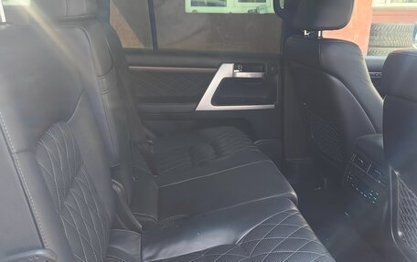 Toyota Land Cruiser 200, 2017 год, 8 000 000 рублей, 4 фотография