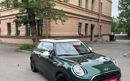 MINI Hatch, 2018 год, 2 100 000 рублей, 3 фотография