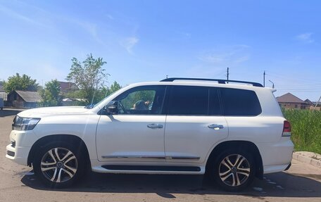 Toyota Land Cruiser 200, 2017 год, 8 000 000 рублей, 25 фотография