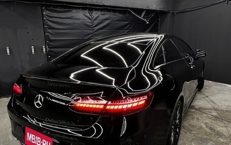 Mercedes-Benz E-Класс, 2021 год, 3 500 000 рублей, 5 фотография