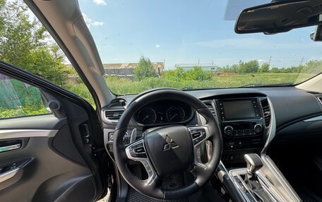 Mitsubishi Pajero Sport III рестайлинг, 2021 год, 3 500 000 рублей, 9 фотография