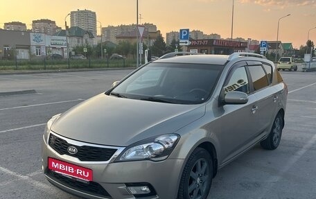 KIA cee'd I рестайлинг, 2011 год, 890 000 рублей, 2 фотография