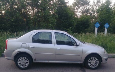 Renault Logan I, 2011 год, 180 000 рублей, 3 фотография