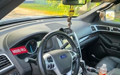 Ford Explorer VI, 2014 год, 2 300 000 рублей, 7 фотография