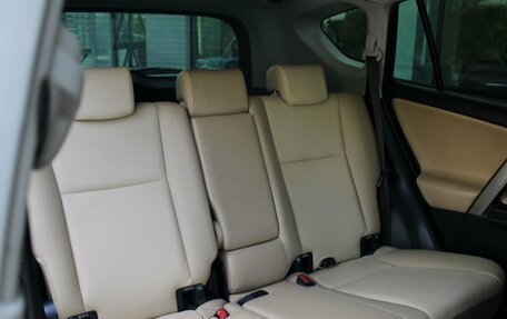 Toyota RAV4, 2014 год, 1 727 000 рублей, 9 фотография