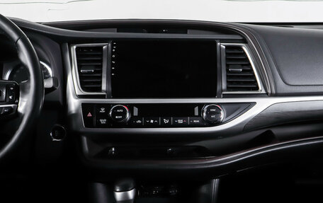 Toyota Highlander III, 2019 год, 3 375 000 рублей, 17 фотография