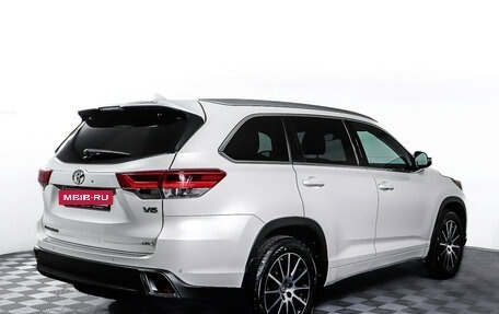 Toyota Highlander III, 2019 год, 3 375 000 рублей, 5 фотография