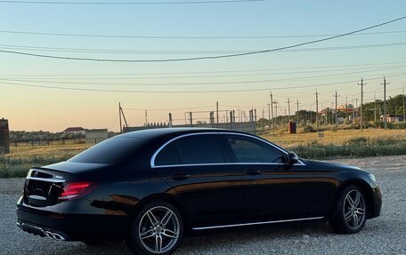 Mercedes-Benz E-Класс, 2019 год, 2 950 000 рублей, 3 фотография