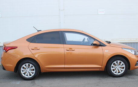 Hyundai Solaris II рестайлинг, 2017 год, 1 119 000 рублей, 7 фотография