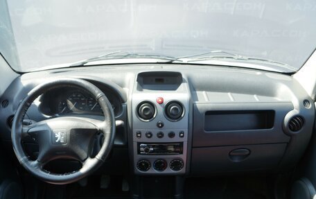 Peugeot Partner II рестайлинг 2, 2010 год, 587 000 рублей, 6 фотография