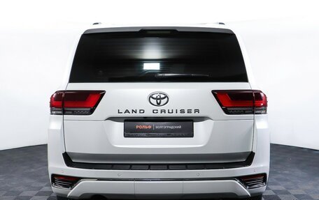 Toyota Land Cruiser, 2023 год, 11 599 000 рублей, 6 фотография