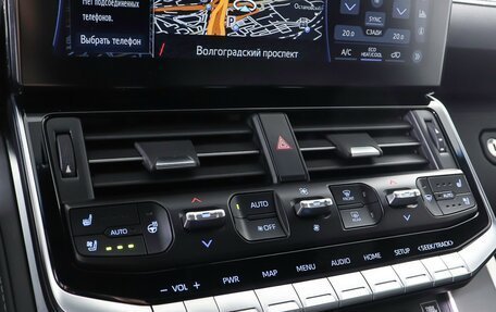 Toyota Land Cruiser, 2023 год, 11 599 000 рублей, 25 фотография