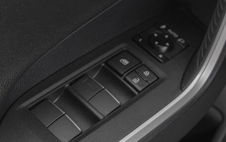 Toyota RAV4, 2021 год, 4 399 000 рублей, 8 фотография