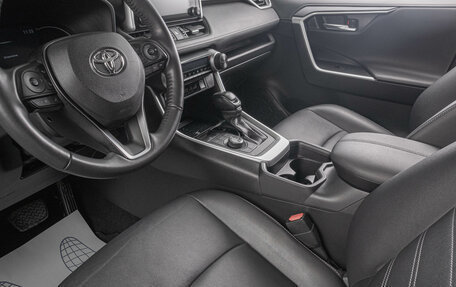 Toyota RAV4, 2021 год, 4 399 000 рублей, 7 фотография