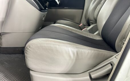 Nissan Elgrand III, 2004 год, 1 315 000 рублей, 14 фотография