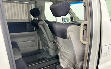 Nissan Elgrand III, 2004 год, 1 315 000 рублей, 17 фотография