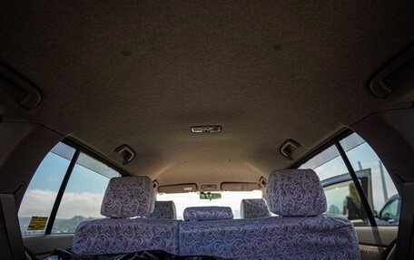 Toyota ISis I, 2005 год, 750 000 рублей, 7 фотография