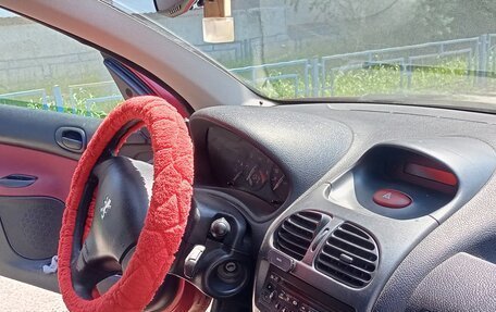 Peugeot 206, 2004 год, 200 000 рублей, 7 фотография