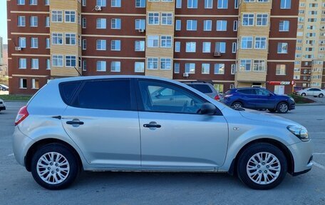 KIA cee'd I рестайлинг, 2011 год, 750 000 рублей, 3 фотография