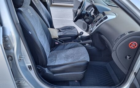 KIA cee'd I рестайлинг, 2011 год, 750 000 рублей, 14 фотография