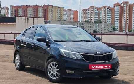 KIA Rio III рестайлинг, 2017 год, 920 000 рублей, 2 фотография