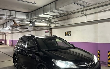 Toyota RAV4, 2015 год, 1 900 000 рублей, 2 фотография