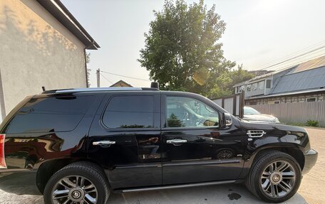 Cadillac Escalade III, 2010 год, 2 500 000 рублей, 8 фотография