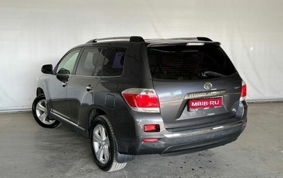 Toyota Highlander III, 2011 год, 1 950 000 рублей, 1 фотография