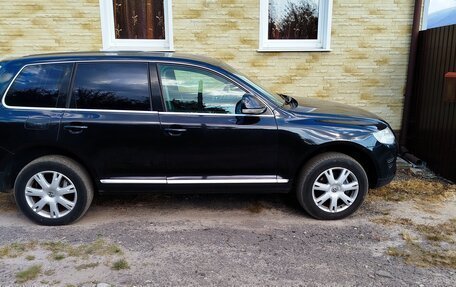 Volkswagen Touareg III, 2007 год, 1 070 000 рублей, 1 фотография