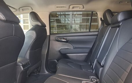 Toyota Highlander, 2022 год, 5 570 000 рублей, 15 фотография