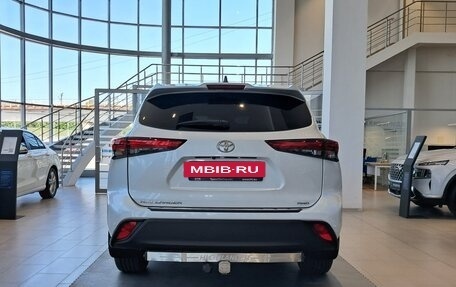 Toyota Highlander, 2022 год, 5 570 000 рублей, 7 фотография