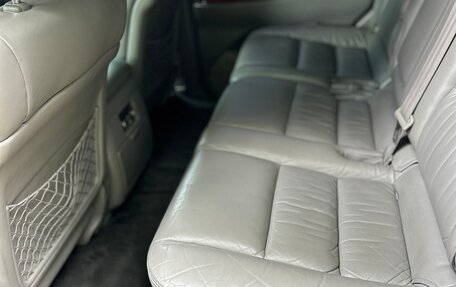 Toyota Land Cruiser 100 рестайлинг 2, 2006 год, 2 500 000 рублей, 7 фотография