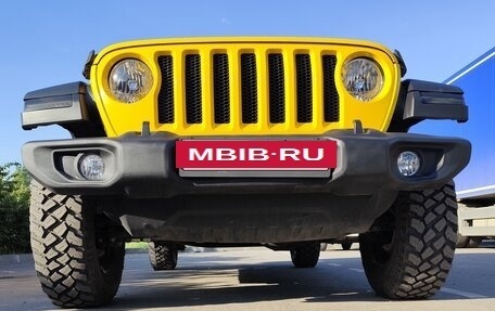 Jeep Wrangler, 2021 год, 7 000 000 рублей, 25 фотография