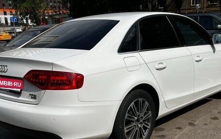 Audi A4, 2010 год, 999 990 рублей, 3 фотография