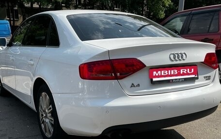 Audi A4, 2010 год, 999 990 рублей, 4 фотография
