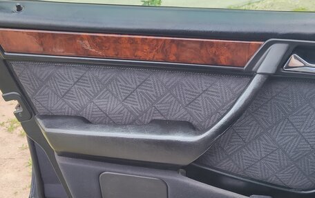 Mercedes-Benz E-Класс, 1994 год, 570 000 рублей, 10 фотография