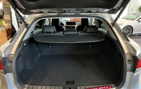 Lexus RX IV рестайлинг, 2021 год, 6 319 000 рублей, 10 фотография
