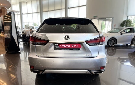 Lexus RX IV рестайлинг, 2021 год, 6 319 000 рублей, 6 фотография