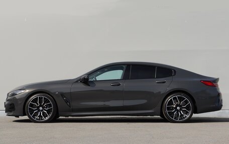BMW 8 серия, 2022 год, 13 990 000 рублей, 9 фотография