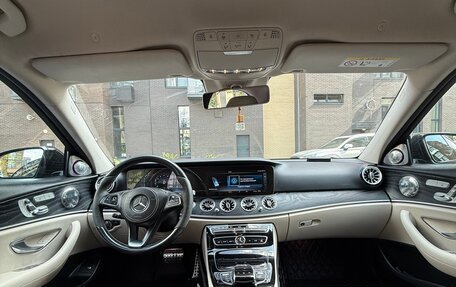 Mercedes-Benz E-Класс, 2017 год, 3 100 000 рублей, 5 фотография