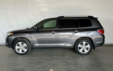 Toyota Highlander III, 2011 год, 1 950 000 рублей, 9 фотография