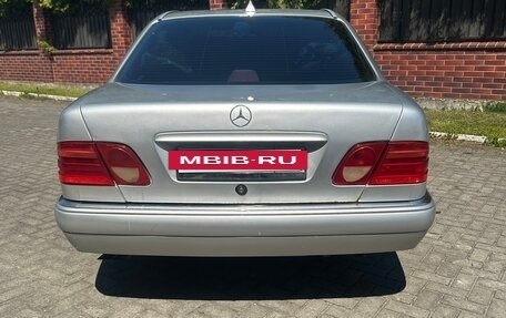 Mercedes-Benz E-Класс, 1998 год, 450 000 рублей, 8 фотография