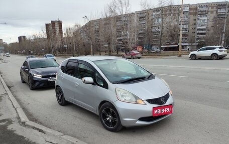 Honda Fit III, 2007 год, 557 000 рублей, 3 фотография