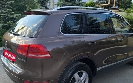 Volkswagen Touareg III, 2012 год, 2 300 000 рублей, 2 фотография