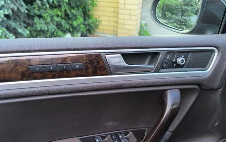 Volkswagen Touareg III, 2012 год, 2 300 000 рублей, 7 фотография