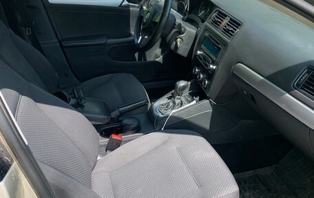 Volkswagen Jetta VI, 2012 год, 725 000 рублей, 3 фотография