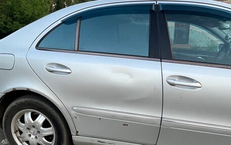 Mercedes-Benz E-Класс, 2005 год, 770 000 рублей, 5 фотография