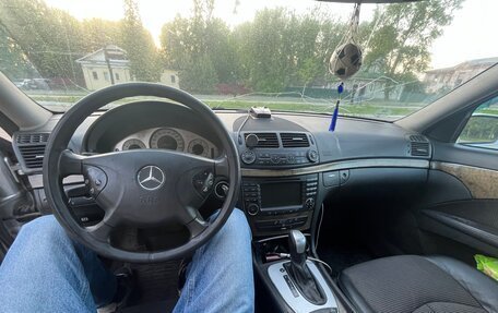 Mercedes-Benz E-Класс, 2005 год, 770 000 рублей, 11 фотография
