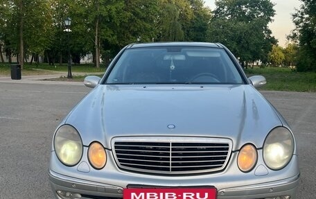 Mercedes-Benz E-Класс, 2005 год, 770 000 рублей, 2 фотография